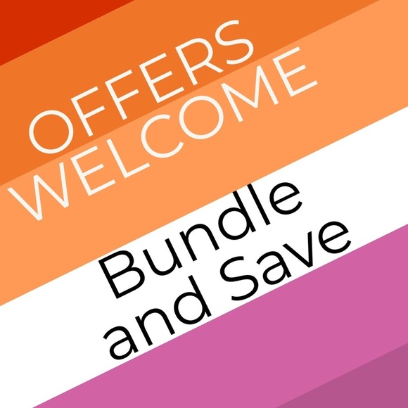 Double link chunky flower charm bracelet - Picture 2 of 2